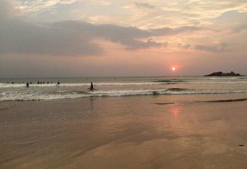هتل Sath Villa Naadi Ayurveda Resort