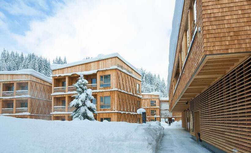 Отель Tirol Lodge