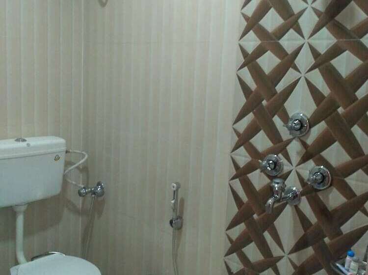 هتل Utsav Residency