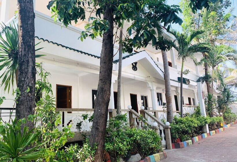 هتل Villa Soledad Beach Resort