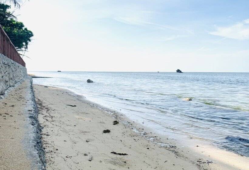 هتل Villa Soledad Beach Resort