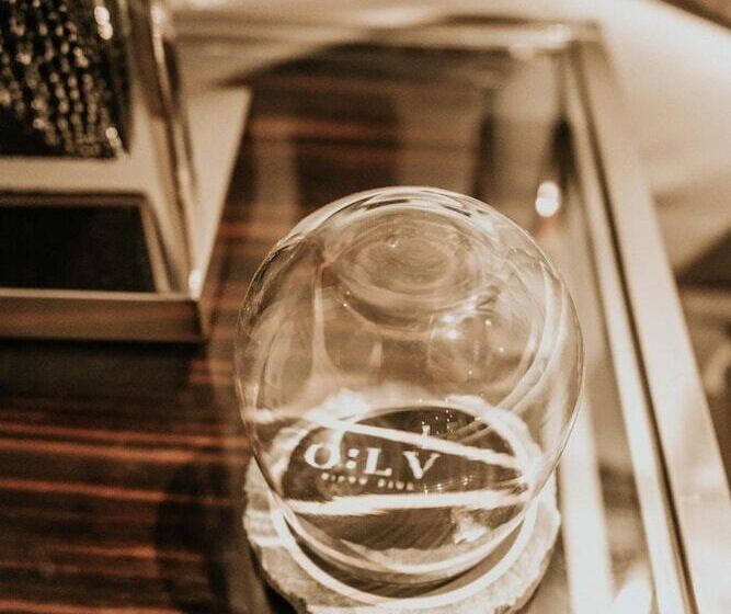 هتل Olv Fifty Five   Adults Only