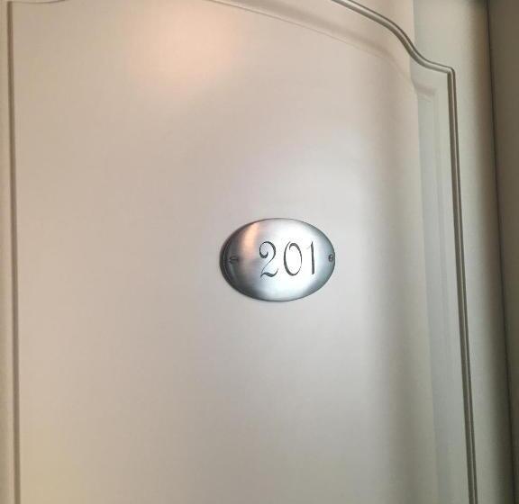 پانسیون Guest House La Corte Normanna