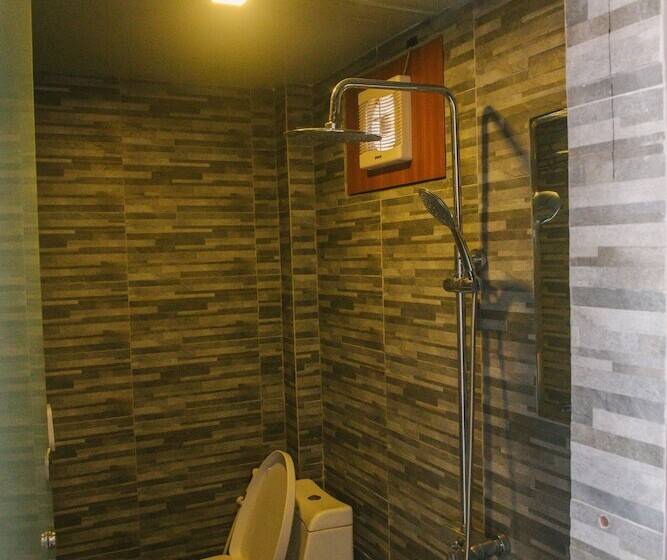 هتل Freddies Santai Sumurtiga