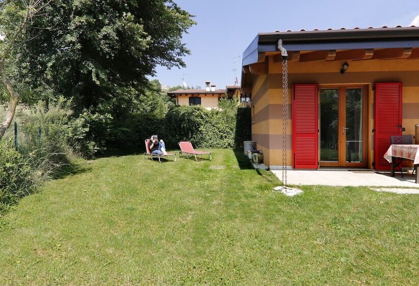 田舎風ホテル Agriturismo Terra E Lago D'iseo Franciacorta