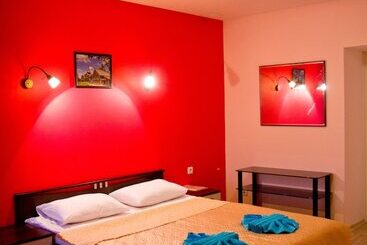 پانسیون Guest House Alyans