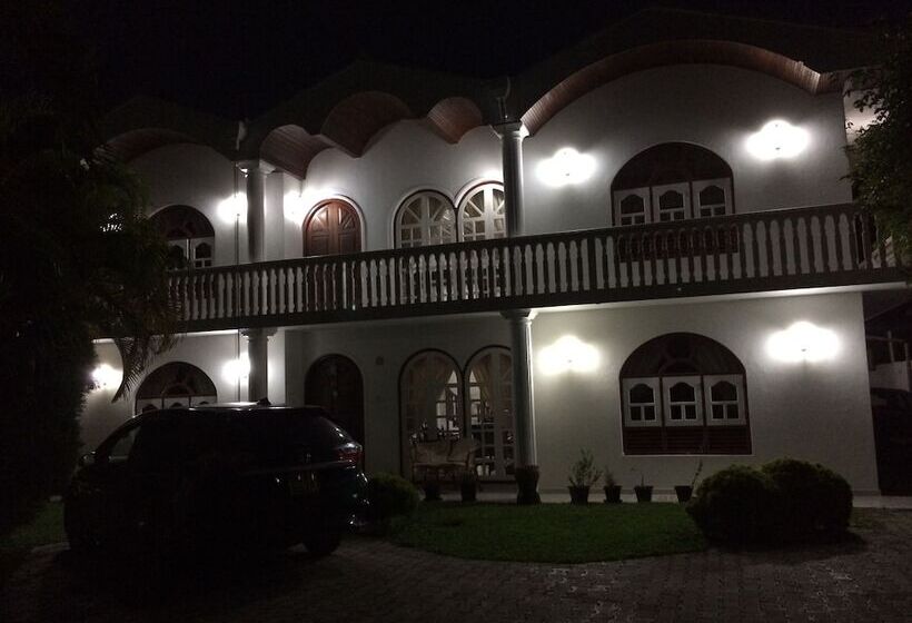 بنسيون New White House