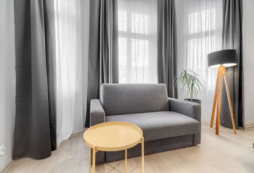 Aparthotel Platinum