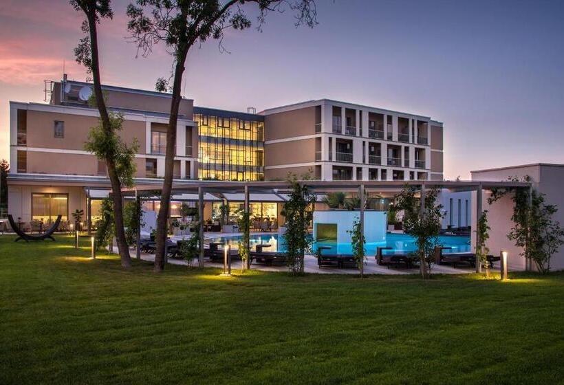 Aura Hotel Adults Only