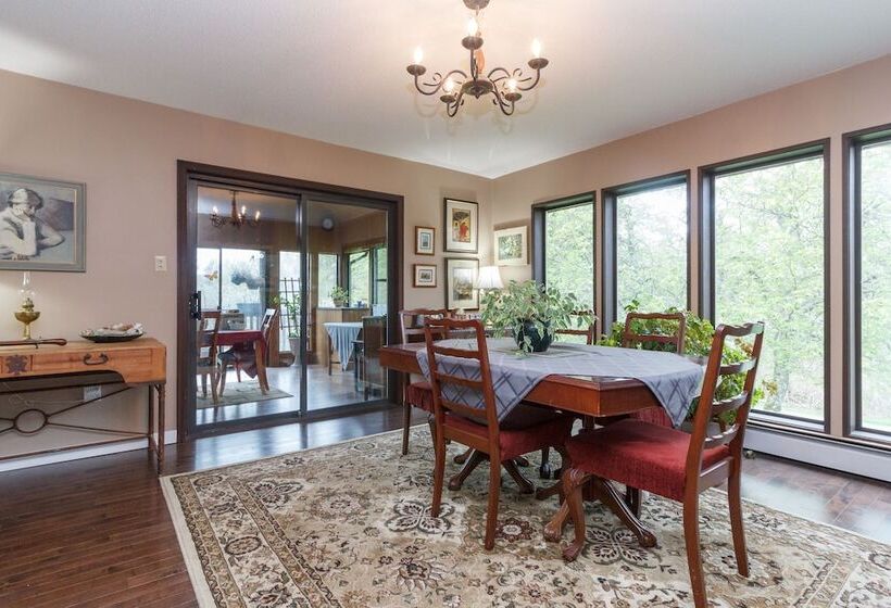 مبيت وإفطار Coles Bay Vacation Retreat