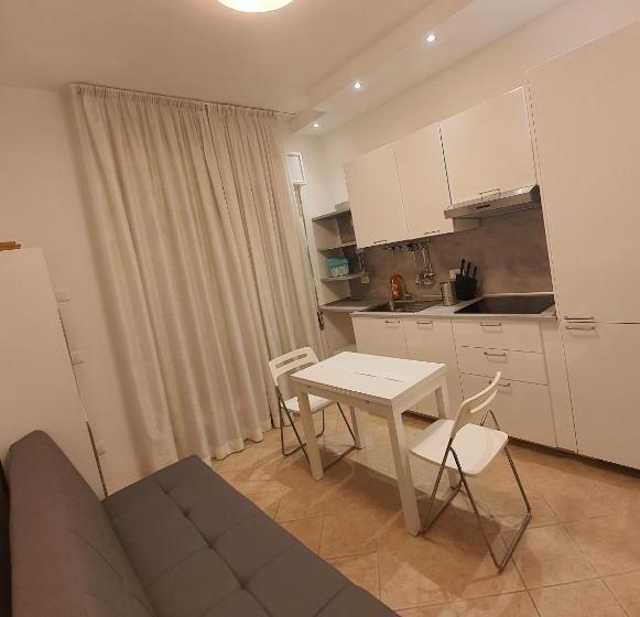 هتل Airone Cervia B&b Camere E Appartamenti