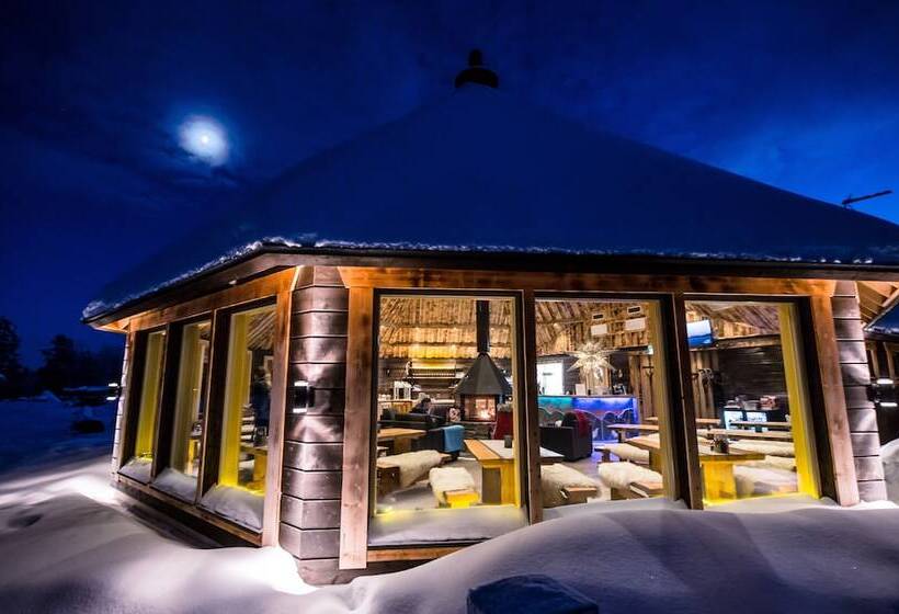 هتل Aurora Village Ivalo
