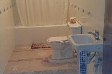 هتل Golden Sands Guest House