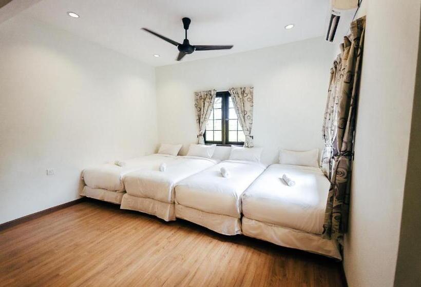 هتل Kertih Damansara Inn