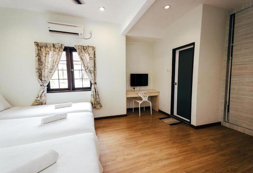 هتل Kertih Damansara Inn