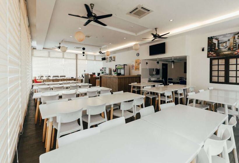 هتل Kertih Damansara Inn