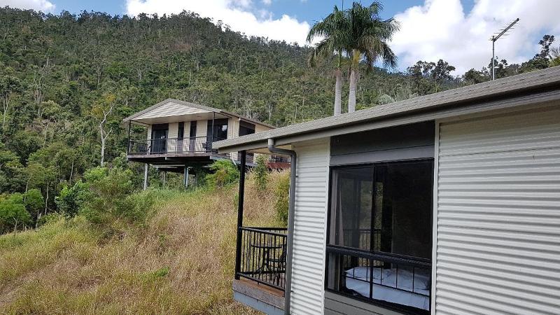 Отель Whitsundays Rainforest Retreat