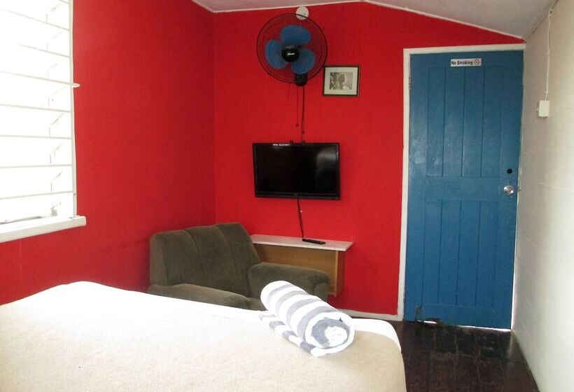 Kingsworth Bed And Breakfast