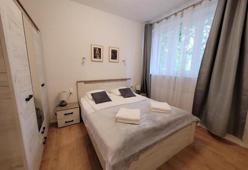 Old Town Residence Bis