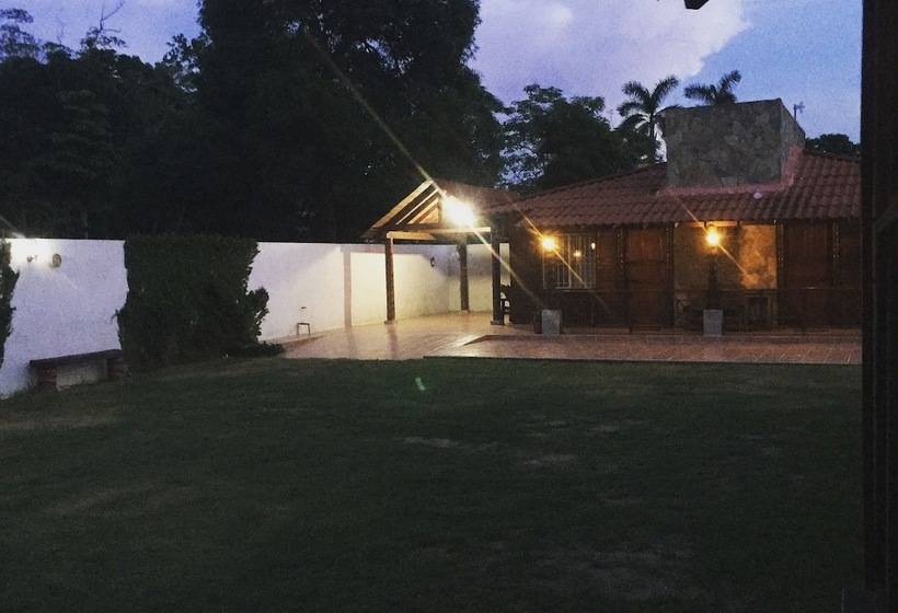 پانسیون Los Fundadores Estancia Ecológica