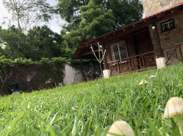 پانسیون Los Fundadores Estancia Ecológica
