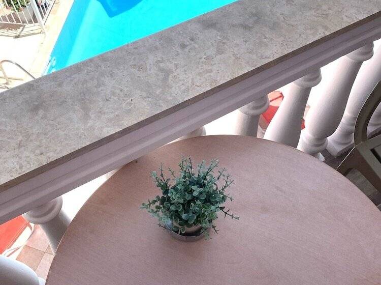 Villa Antonis