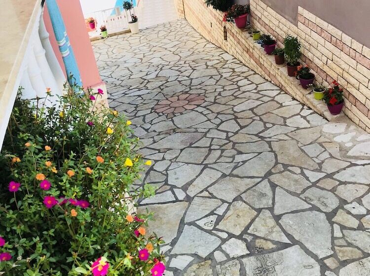 Villa Antonis