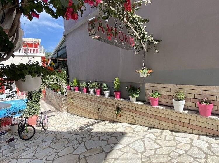 Villa Antonis