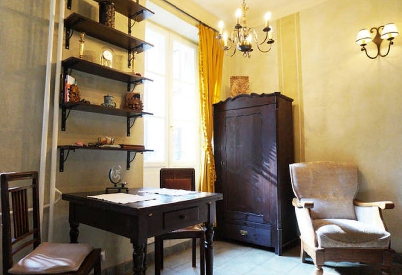 Aaa Stay Market Square Old Town