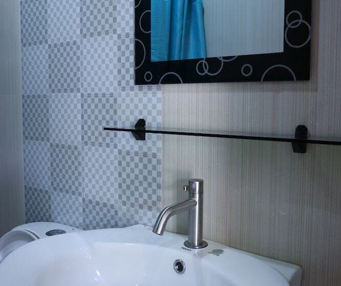 فندق صغير Ea Apartelle  Metro Vigan