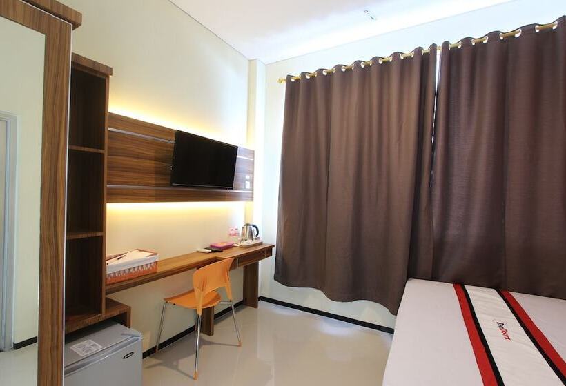 هتل Reddoorz @ Candi Sambisari