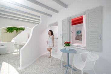 Naxos Evilion