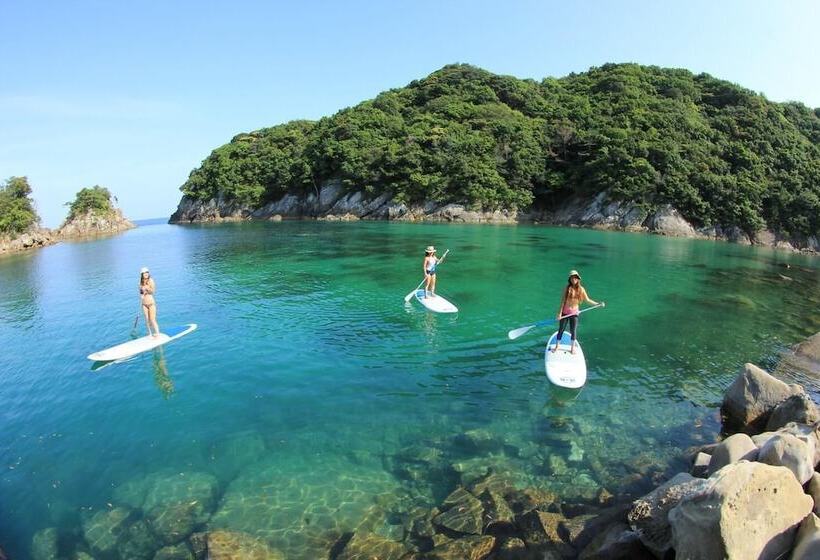 بنسيون Pavilionsurf&lodge