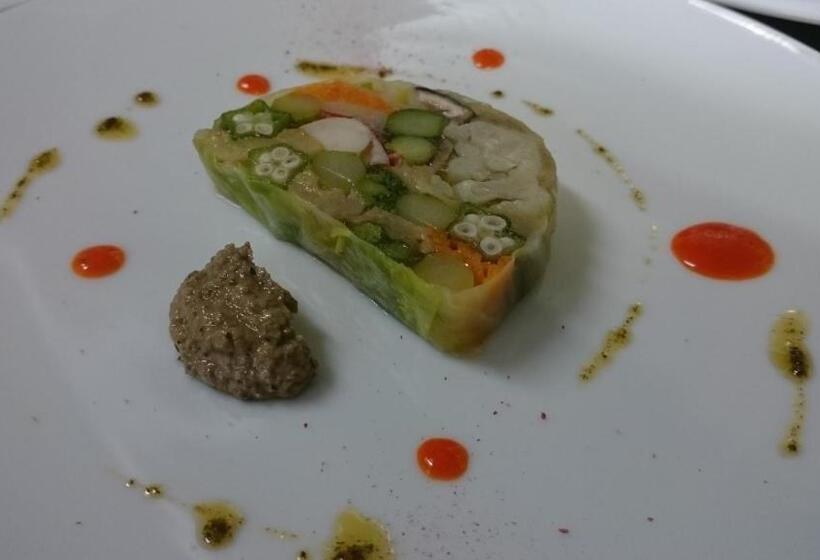 Petit Hotel Enchante