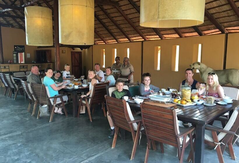 בית מלון כפרי Yingwe