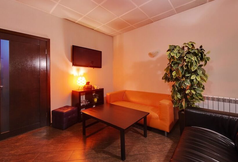 هتل Marton Villa Diego