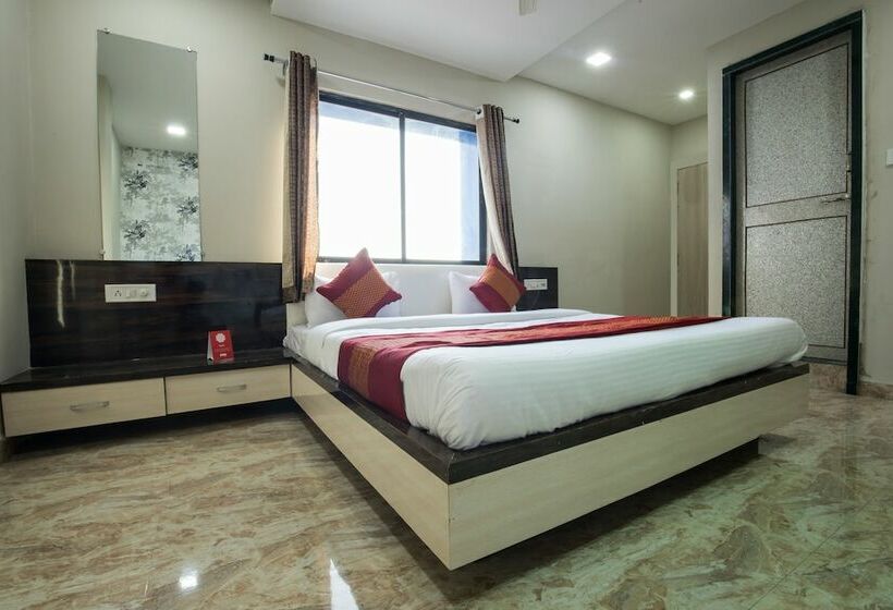 בית מלון כפרי Raj Palace