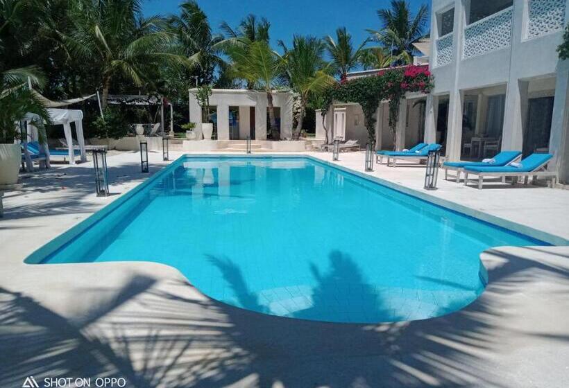 هتل The Villa Luxury Suites