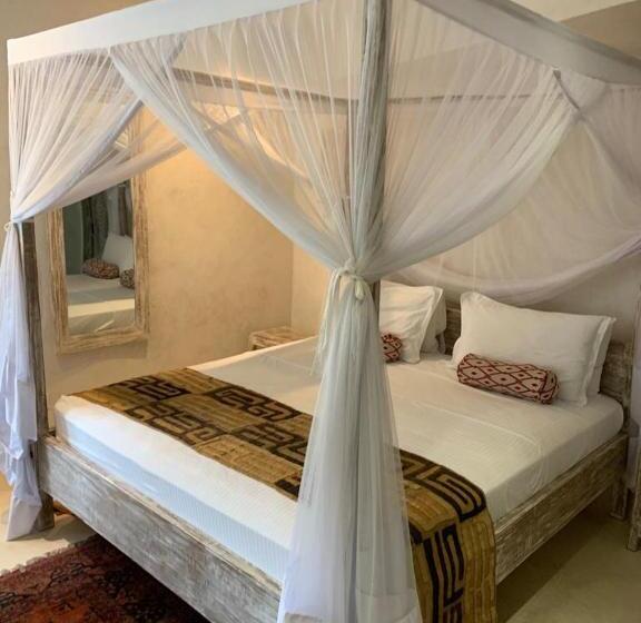هتل The Villa Luxury Suites