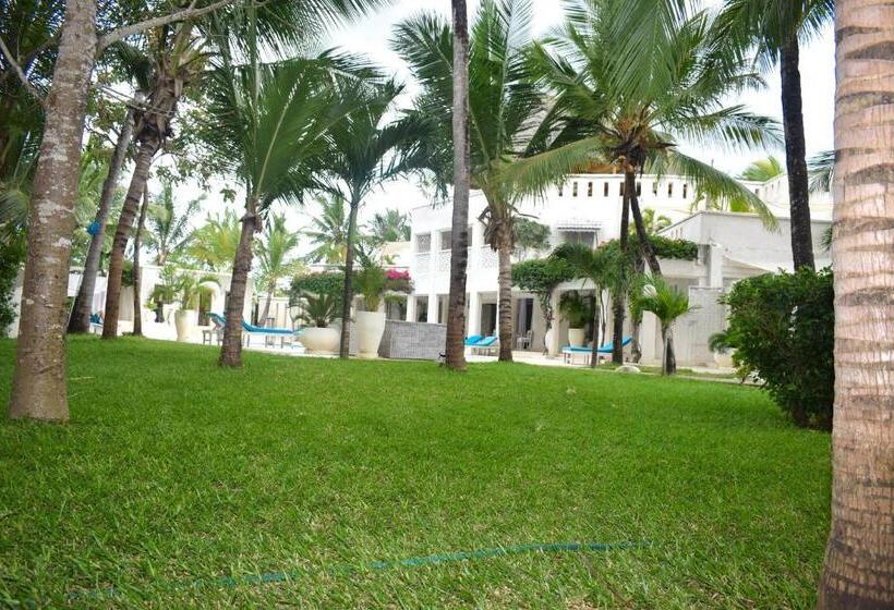 هتل The Villa Luxury Suites