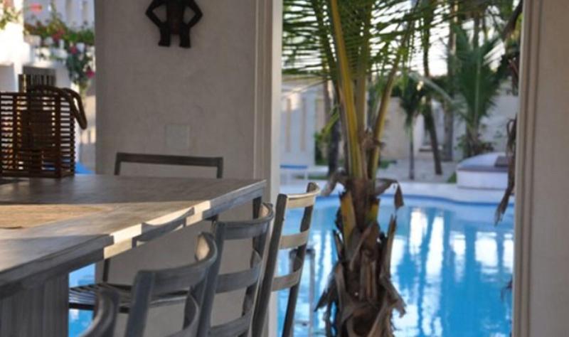 هتل The Villa Luxury Suites