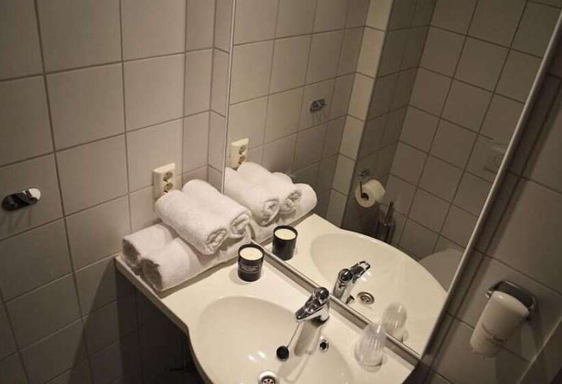 پانسیون Gjestehuset Kristiansund