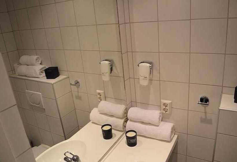 پانسیون Gjestehuset Kristiansund