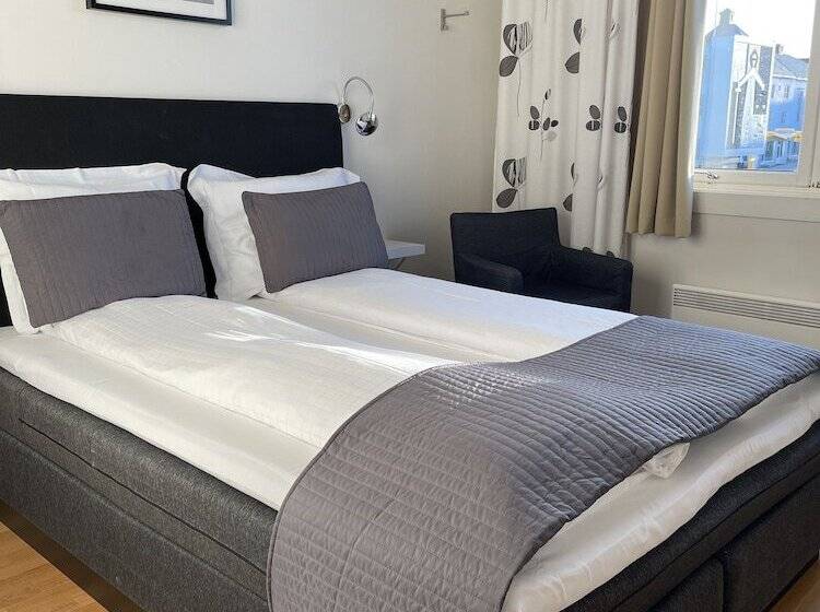 پانسیون Gjestehuset Kristiansund