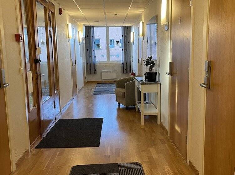 پانسیون Gjestehuset Kristiansund