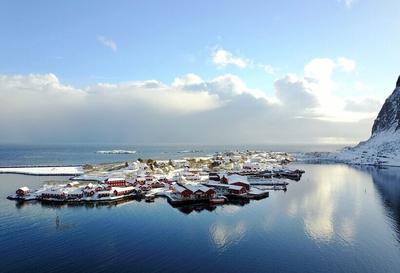 Reine Rorbuer   By Classic Norway Hotels