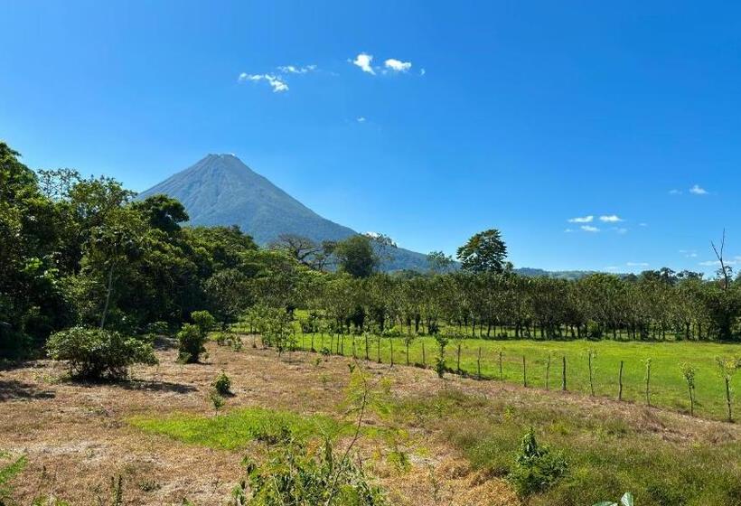 هتل Arenal Monara