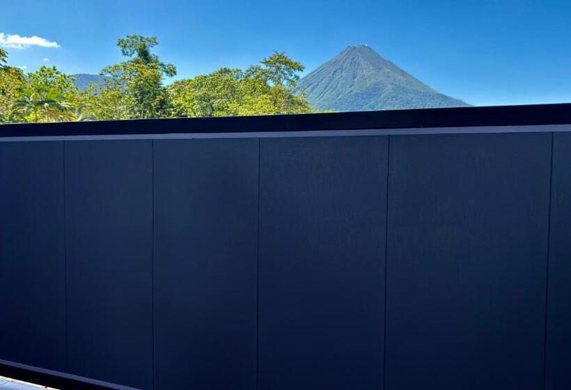 هتل Arenal Monara