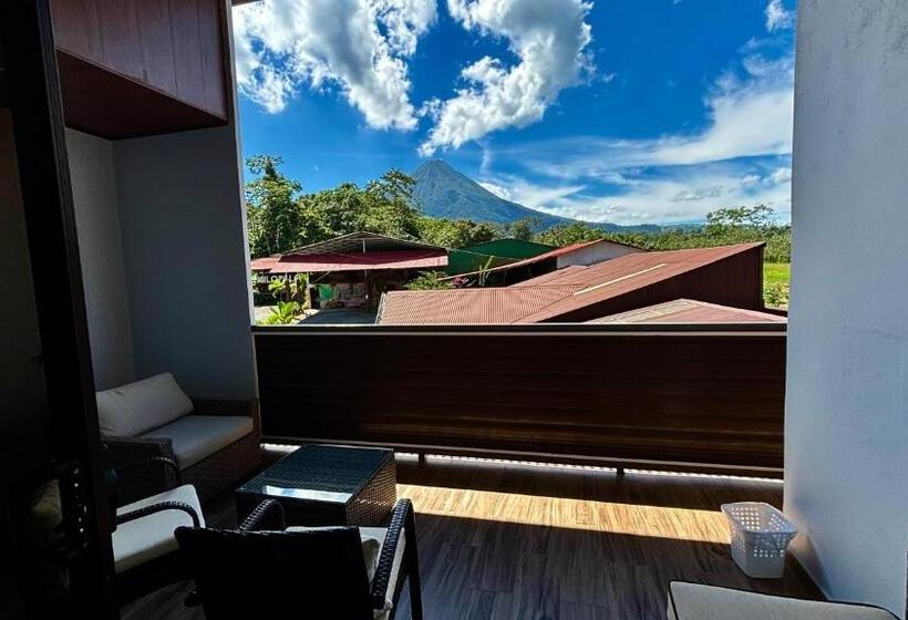 هتل Arenal Monara