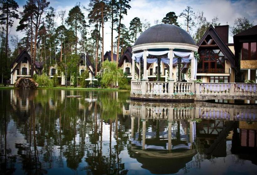 فندق Dvoryanskoe Gnezdo